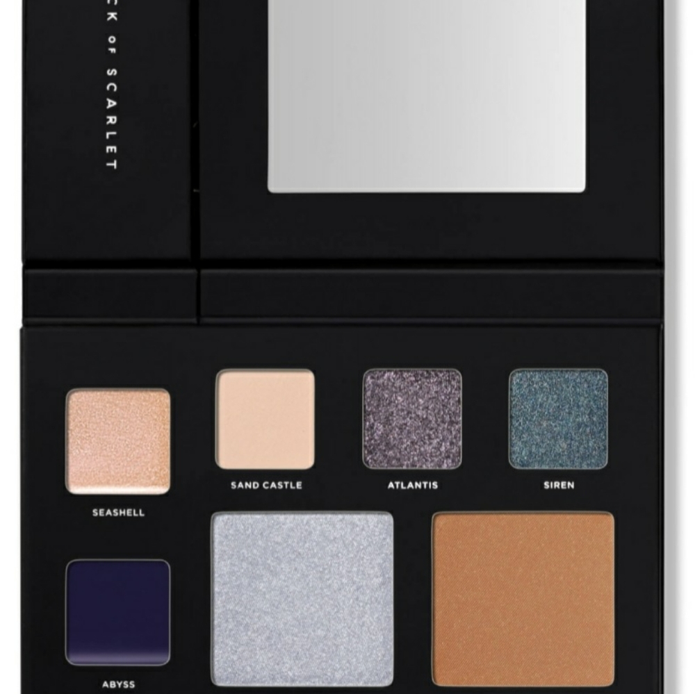 Deck of Scarlet Face Palette